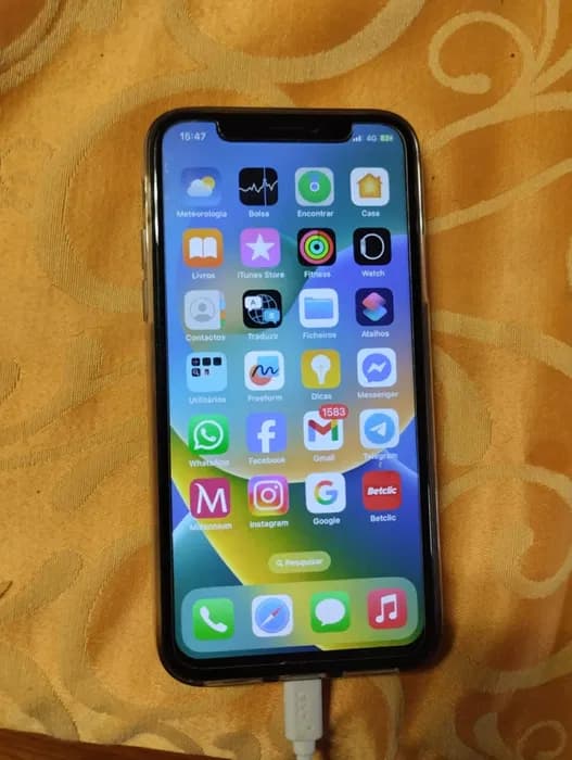 iPhone X