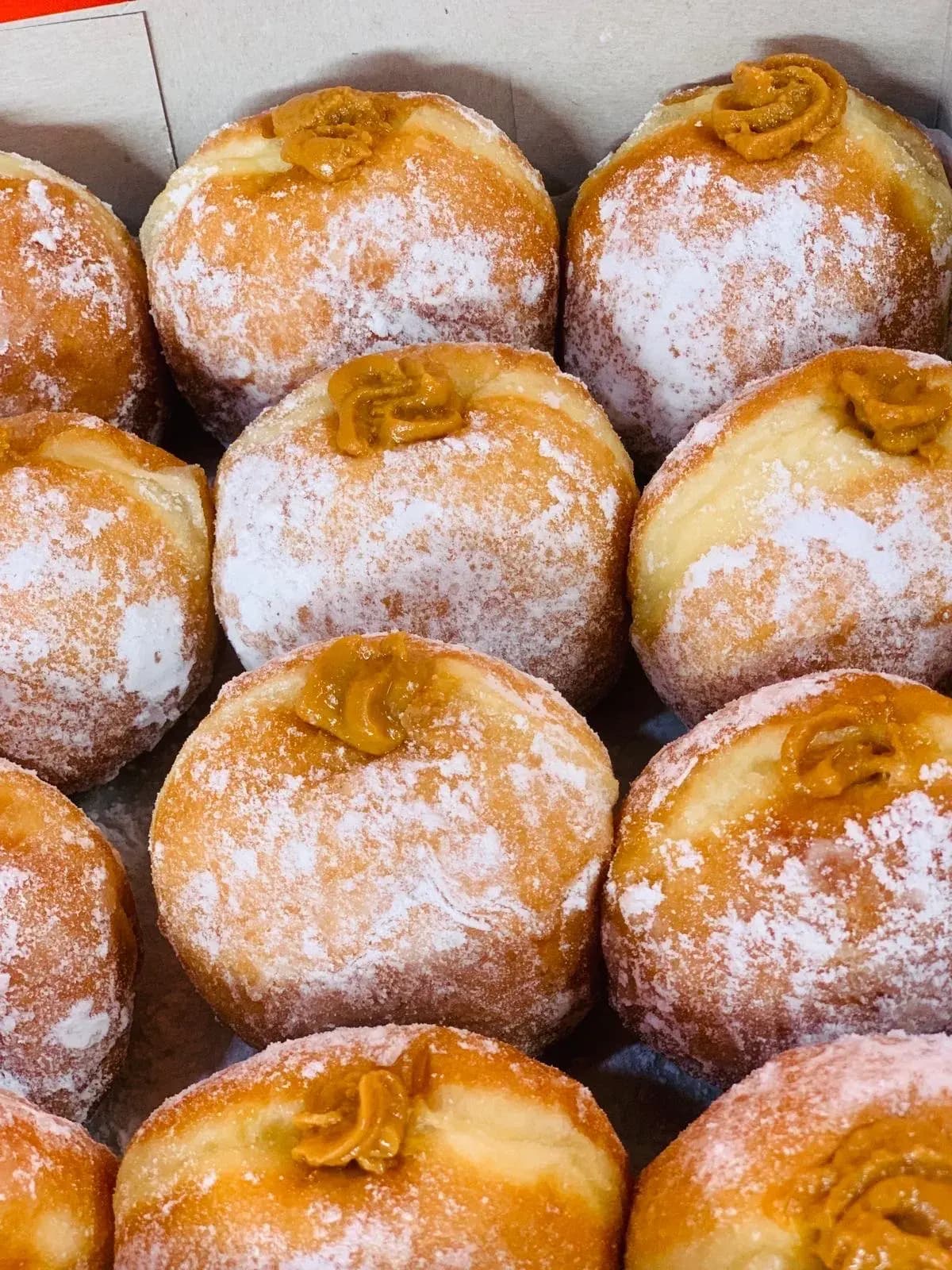Bola De Berlim Com Recheio